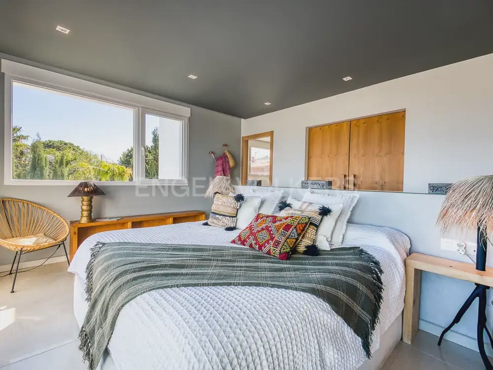 Villa/Maison de 4 chambres à louer à Denia avec piscine garage - 5 500 € (Ref: 9898239)