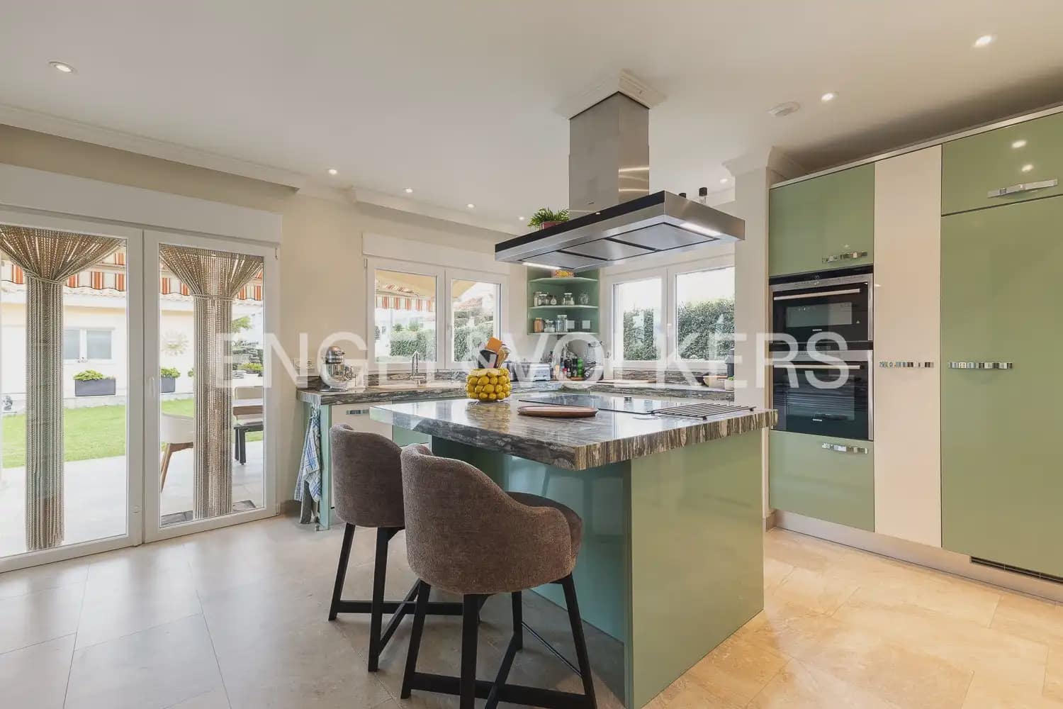 4 quarto Moradia para venda em Vinaros com piscina garagem - 1 195 000 € (Ref: 9898240)