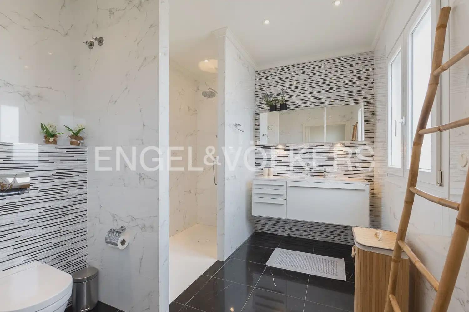 4 quarto Moradia para venda em Vinaros com piscina garagem - 1 195 000 € (Ref: 9898240)