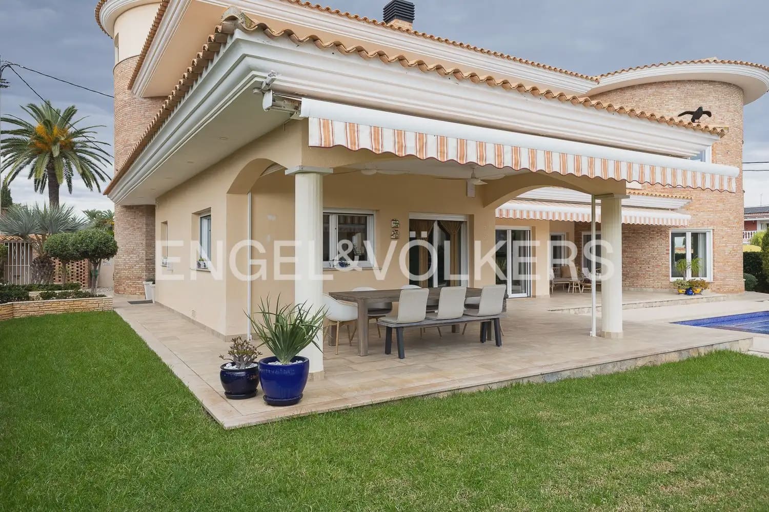 4 quarto Moradia para venda em Vinaros com piscina garagem - 1 195 000 € (Ref: 9898240)