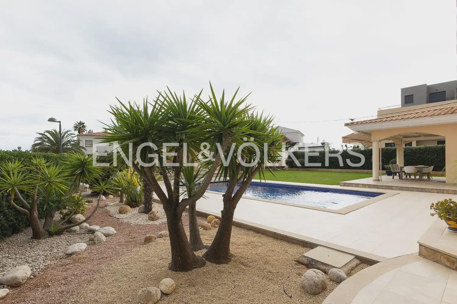 4 quarto Moradia para venda em Vinaros com piscina garagem - 1 195 000 € (Ref: 9898240)