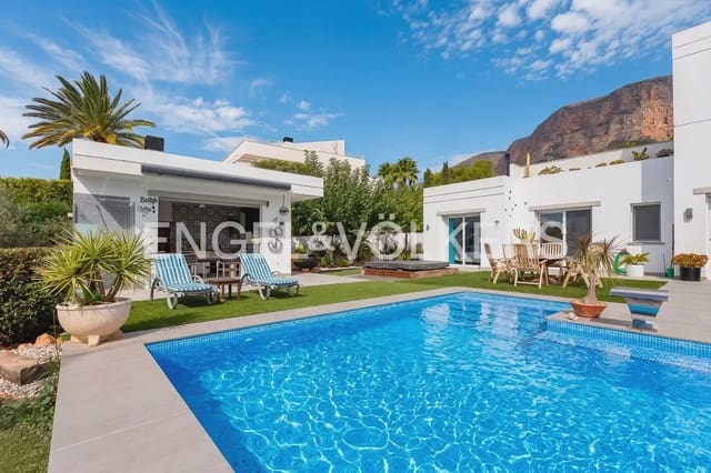 Chalet de 5 habitaciones en Montgó - Ermita, Javea / Xàbia en venta - 1.440.000 € (Ref: 9898241)