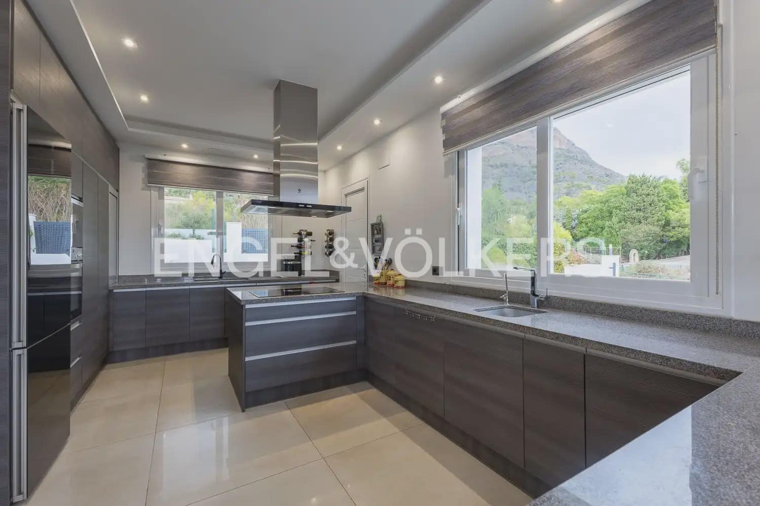 Chalet de 5 habitaciones en Javea / Xàbia en venta - 1.440.000 € (Ref: 9898241)