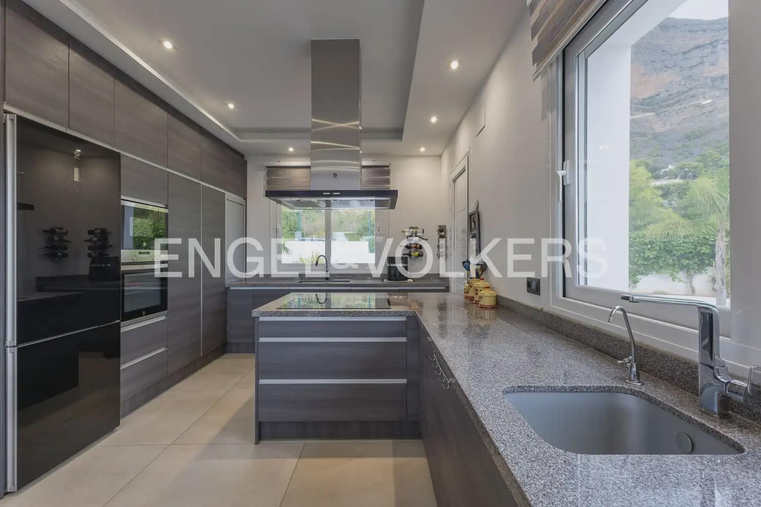 Chalet de 5 habitaciones en Javea / Xàbia en venta - 1.440.000 € (Ref: 9898241)