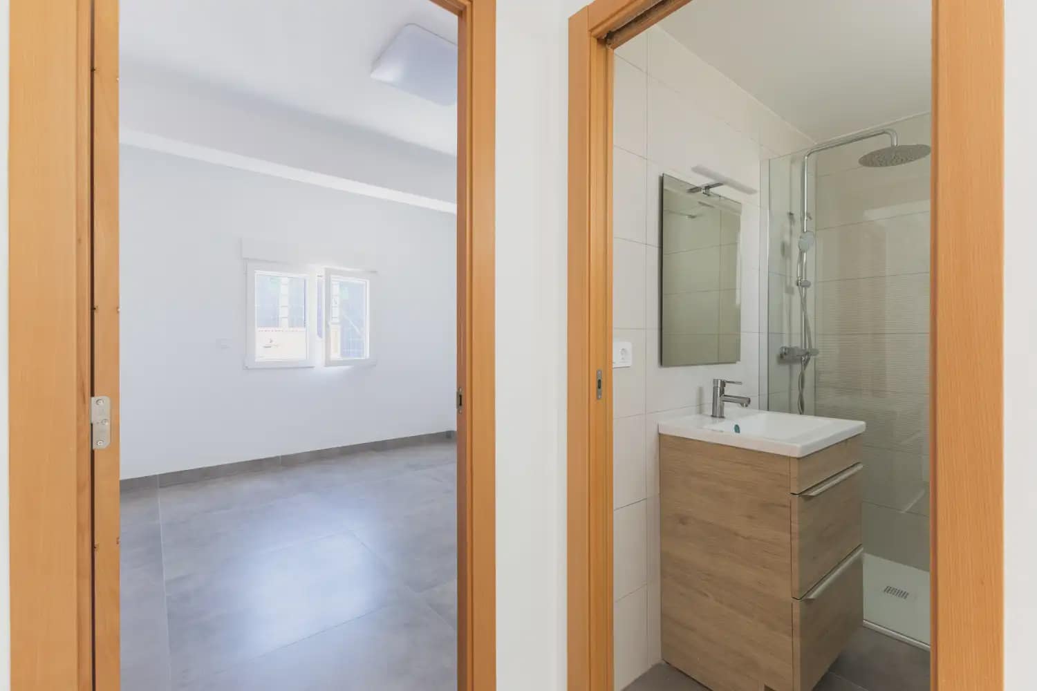 2 makuuhuone Kattohuoneisto vuokrattavana paikassa Valencia kaupunki - 1 800 € (Ref: 9898242)