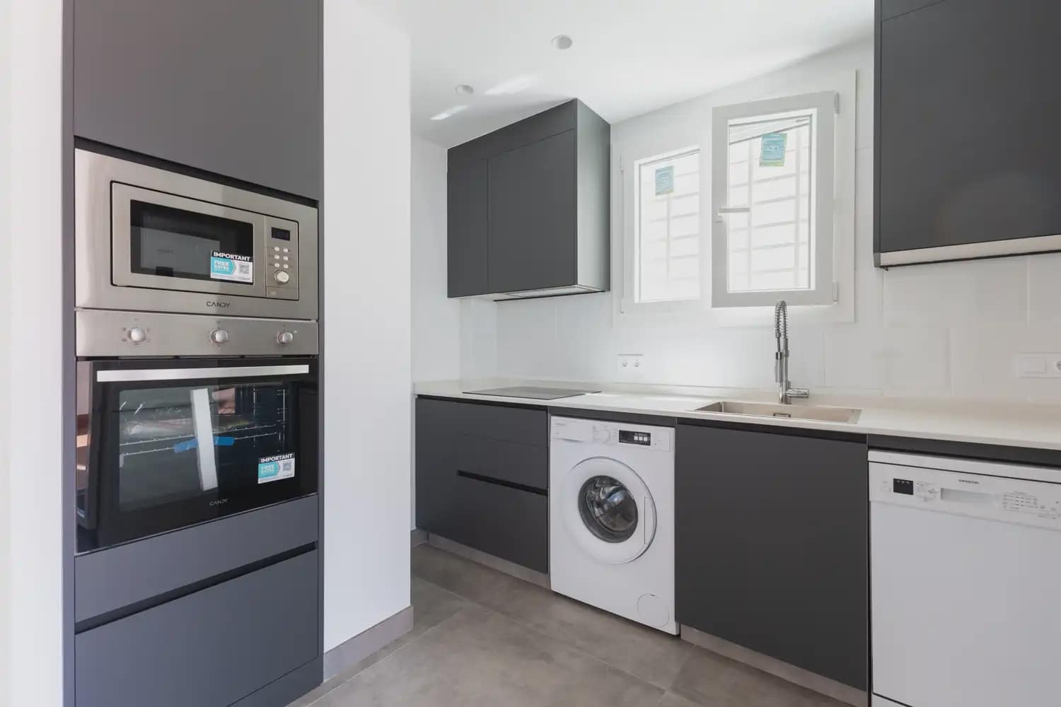2 makuuhuone Kattohuoneisto vuokrattavana paikassa Valencia kaupunki - 1 800 € (Ref: 9898242)