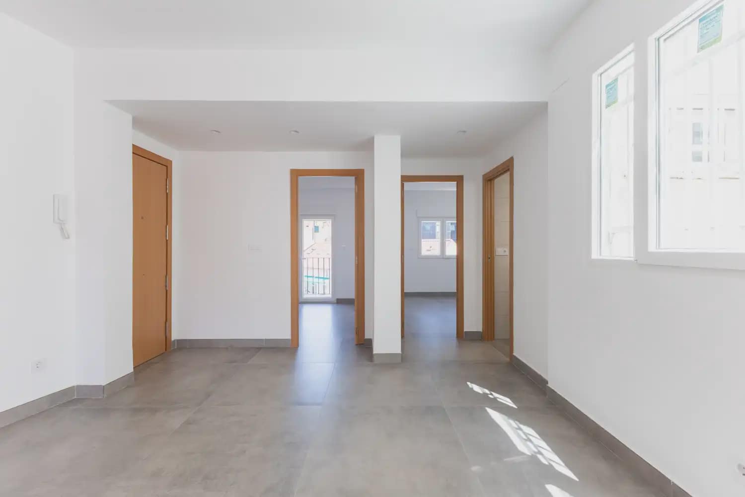 2 makuuhuone Kattohuoneisto vuokrattavana paikassa Valencia kaupunki - 1 800 € (Ref: 9898242)