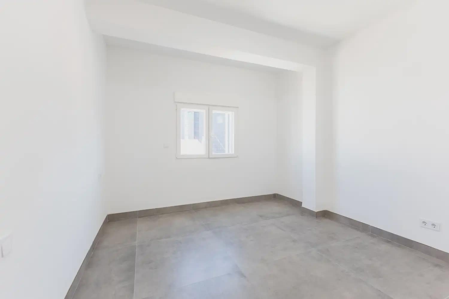 2 makuuhuone Kattohuoneisto vuokrattavana paikassa Valencia kaupunki - 1 800 € (Ref: 9898242)