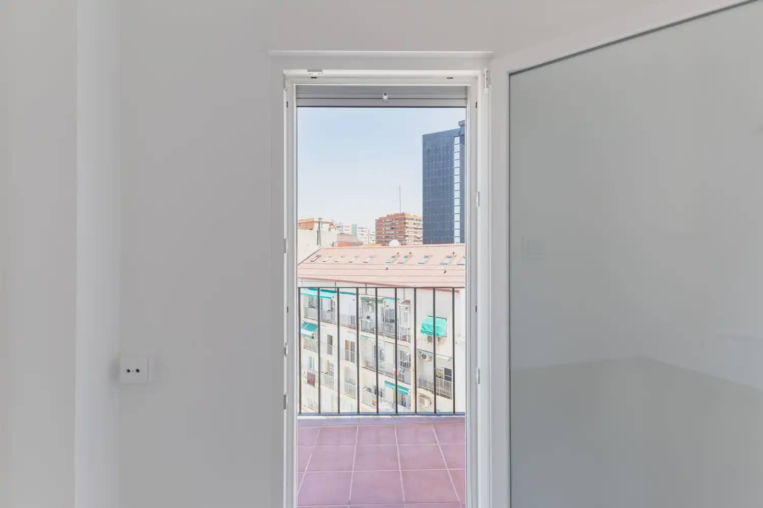 2 makuuhuone Kattohuoneisto vuokrattavana paikassa Valencia kaupunki - 1 800 € (Ref: 9898242)
