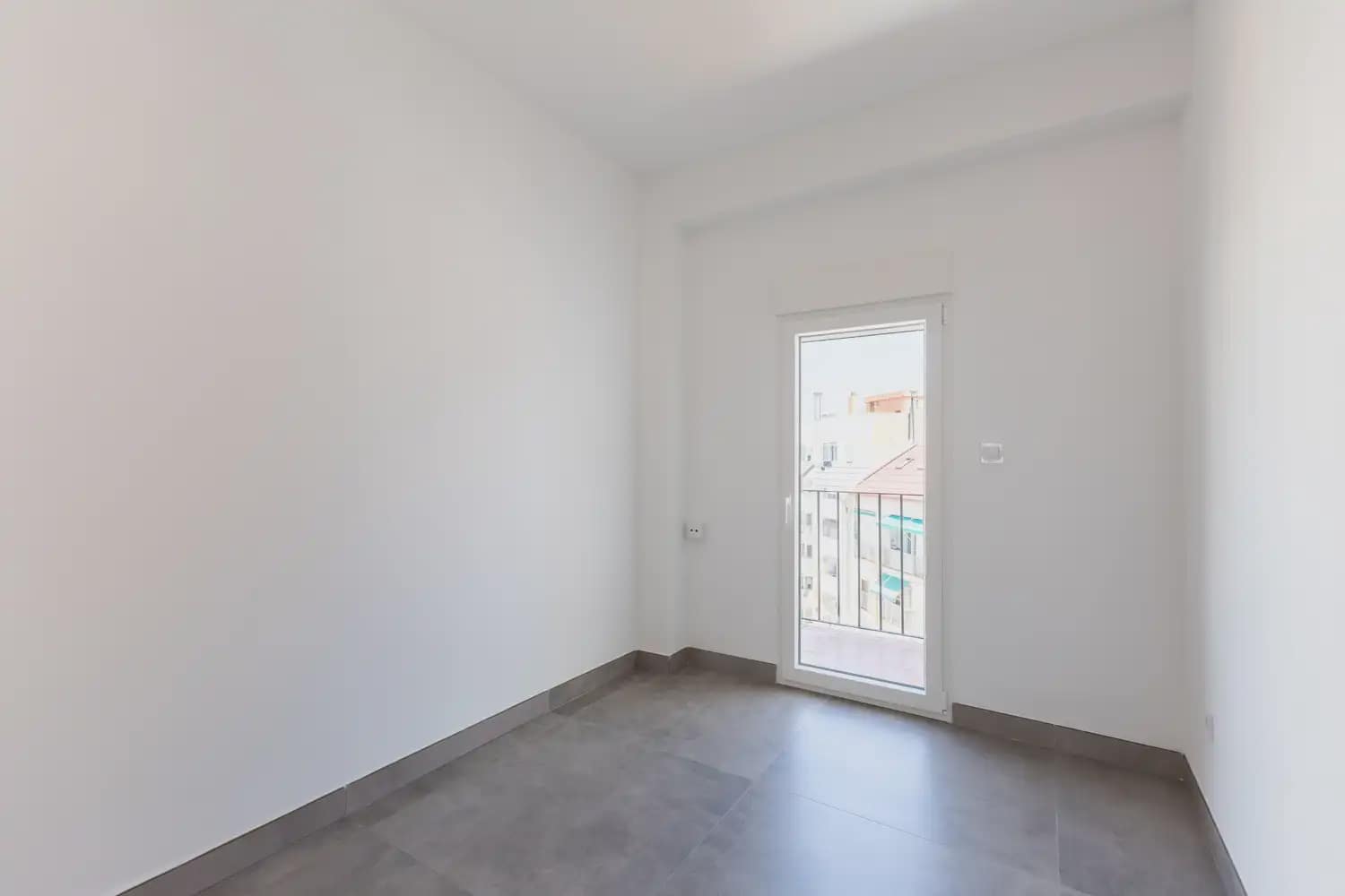 2 makuuhuone Kattohuoneisto vuokrattavana paikassa Valencia kaupunki - 1 800 € (Ref: 9898242)