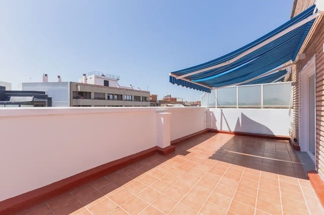 2 makuuhuone Kattohuoneisto vuokrattavana paikassa Mestalla, Valencia kaupunki - 1 800 € (Ref: 9898242)
