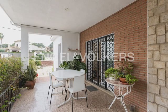 4 bedroom Villa for sale in La Cañada, Paterna with pool garage - € 650,000 (Ref: 9898243)