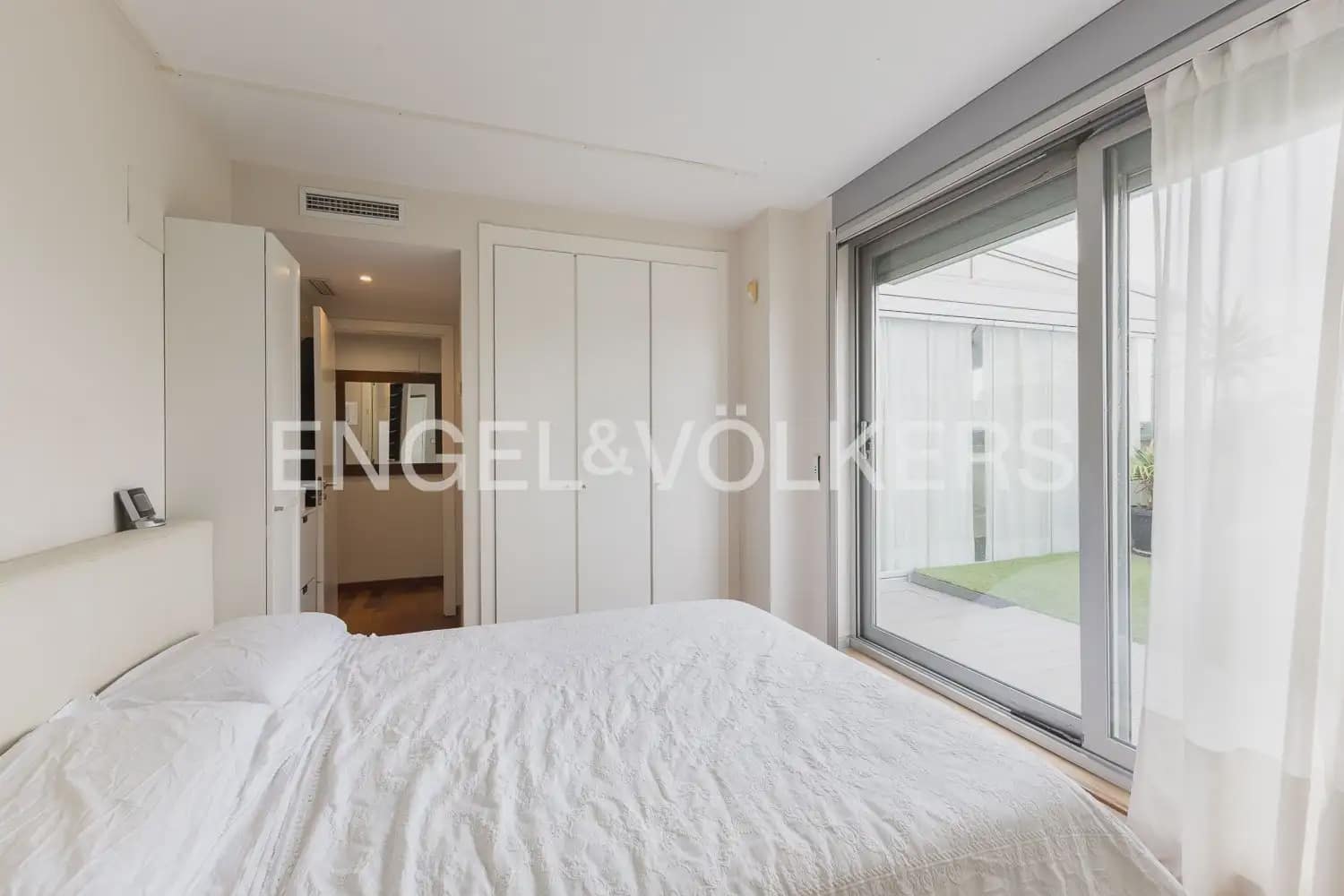 Ático de 3 habitaciones en València ciudad en venta con piscina garaje - 730.000 € (Ref: 9898247)