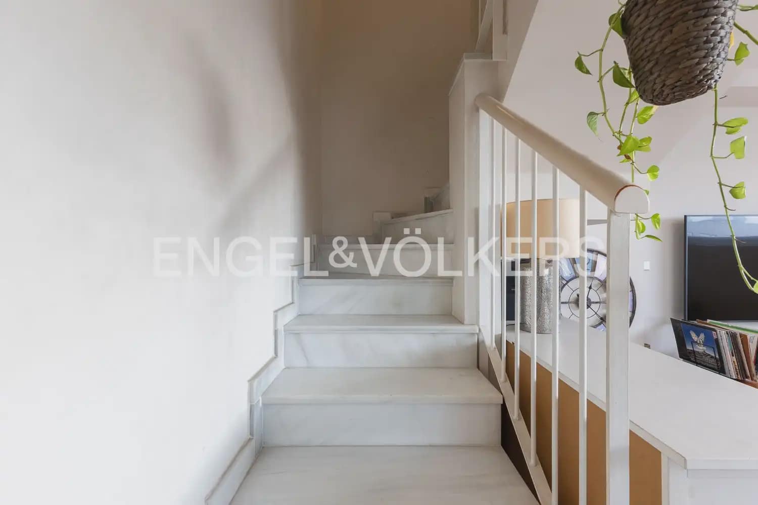 Ático de 3 habitaciones en València ciudad en venta con piscina garaje - 730.000 € (Ref: 9898247)