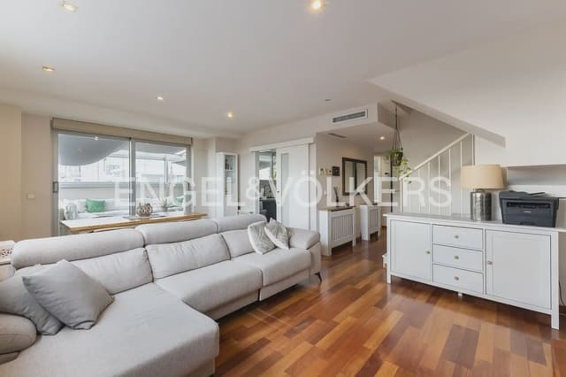 Ático de 3 habitaciones en Ciutat de les Arts i de les Ciencies, València ciudad en venta con piscina garaje - 730.000 € (Ref: 9898247)