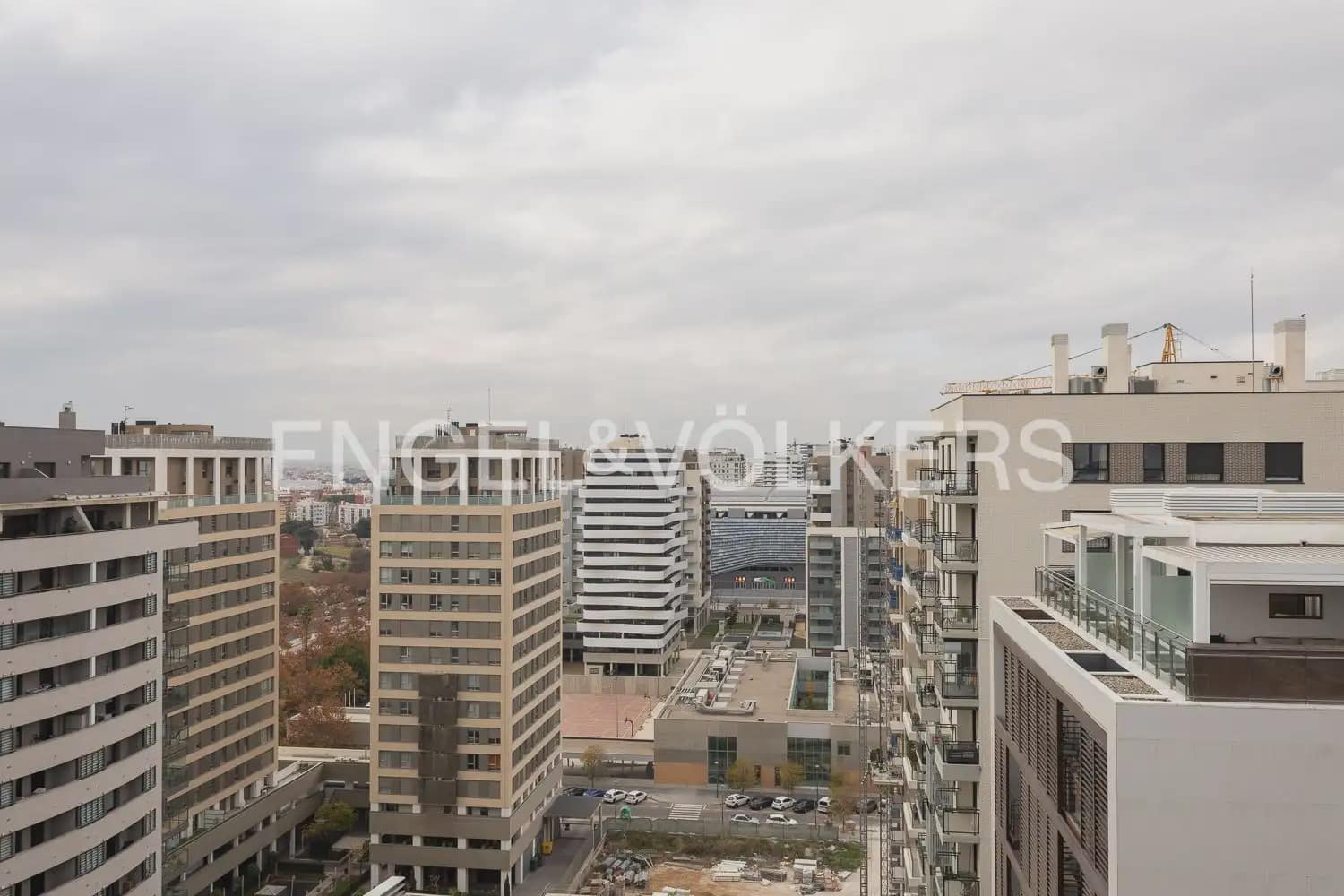 Ático de 3 habitaciones en València ciudad en venta con piscina garaje - 730.000 € (Ref: 9898247)