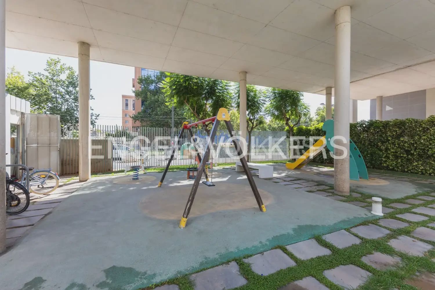 Ático de 3 habitaciones en València ciudad en venta con piscina garaje - 730.000 € (Ref: 9898247)