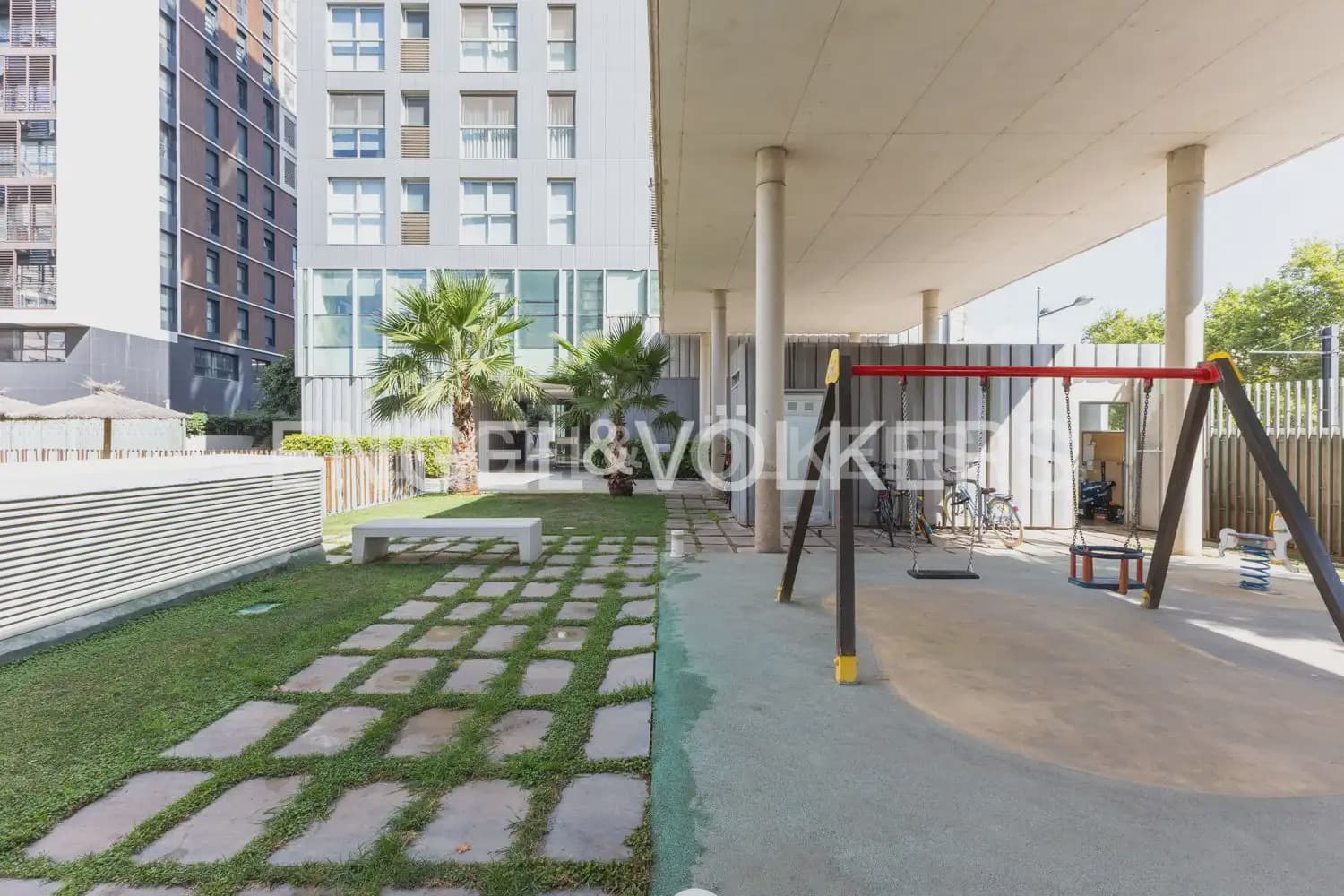 Ático de 3 habitaciones en València ciudad en venta con piscina garaje - 730.000 € (Ref: 9898247)