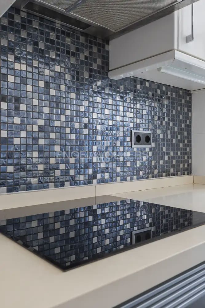 Apartamento de 4 habitaciones en València ciudad en alquiler - 2.000 € (Ref: 9898248)