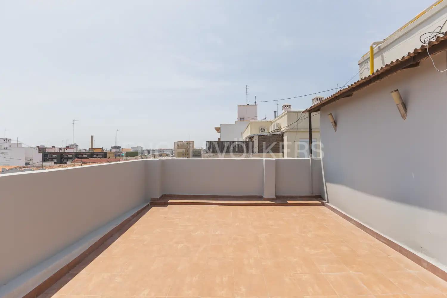 Apartamento de 4 habitaciones en València ciudad en alquiler - 2.000 € (Ref: 9898248)