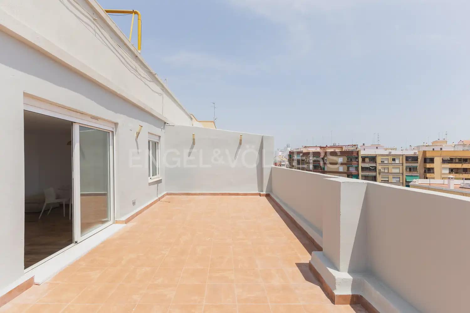 Apartamento de 4 habitaciones en València ciudad en alquiler - 2.000 € (Ref: 9898248)