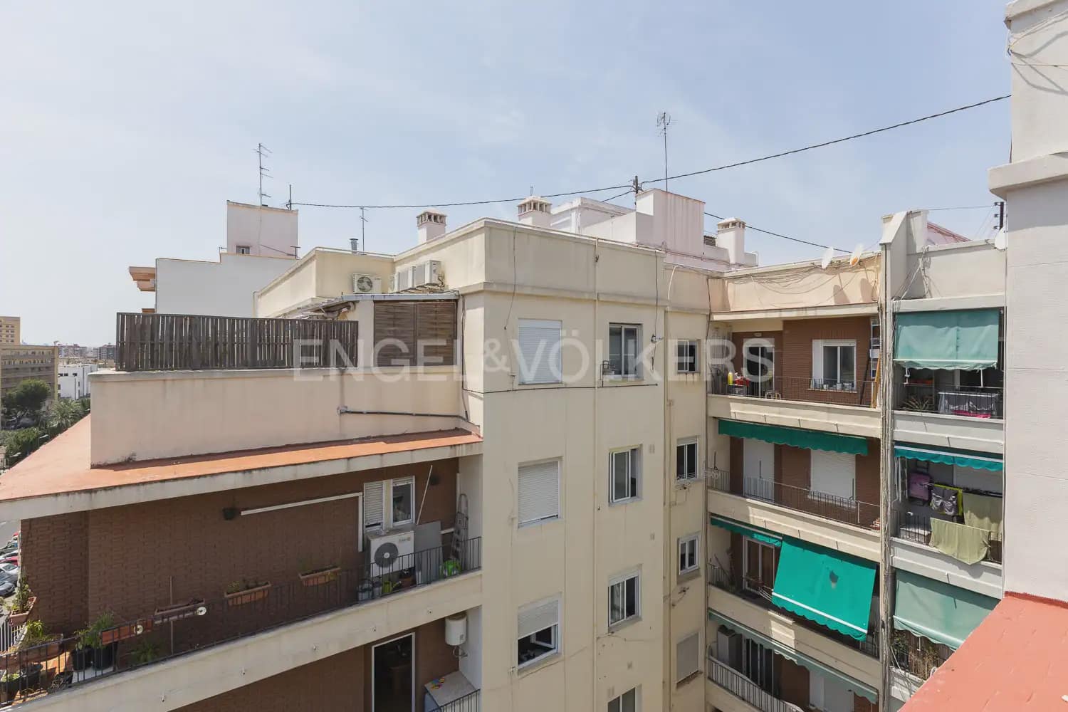 Apartamento de 4 habitaciones en València ciudad en alquiler - 2.000 € (Ref: 9898248)