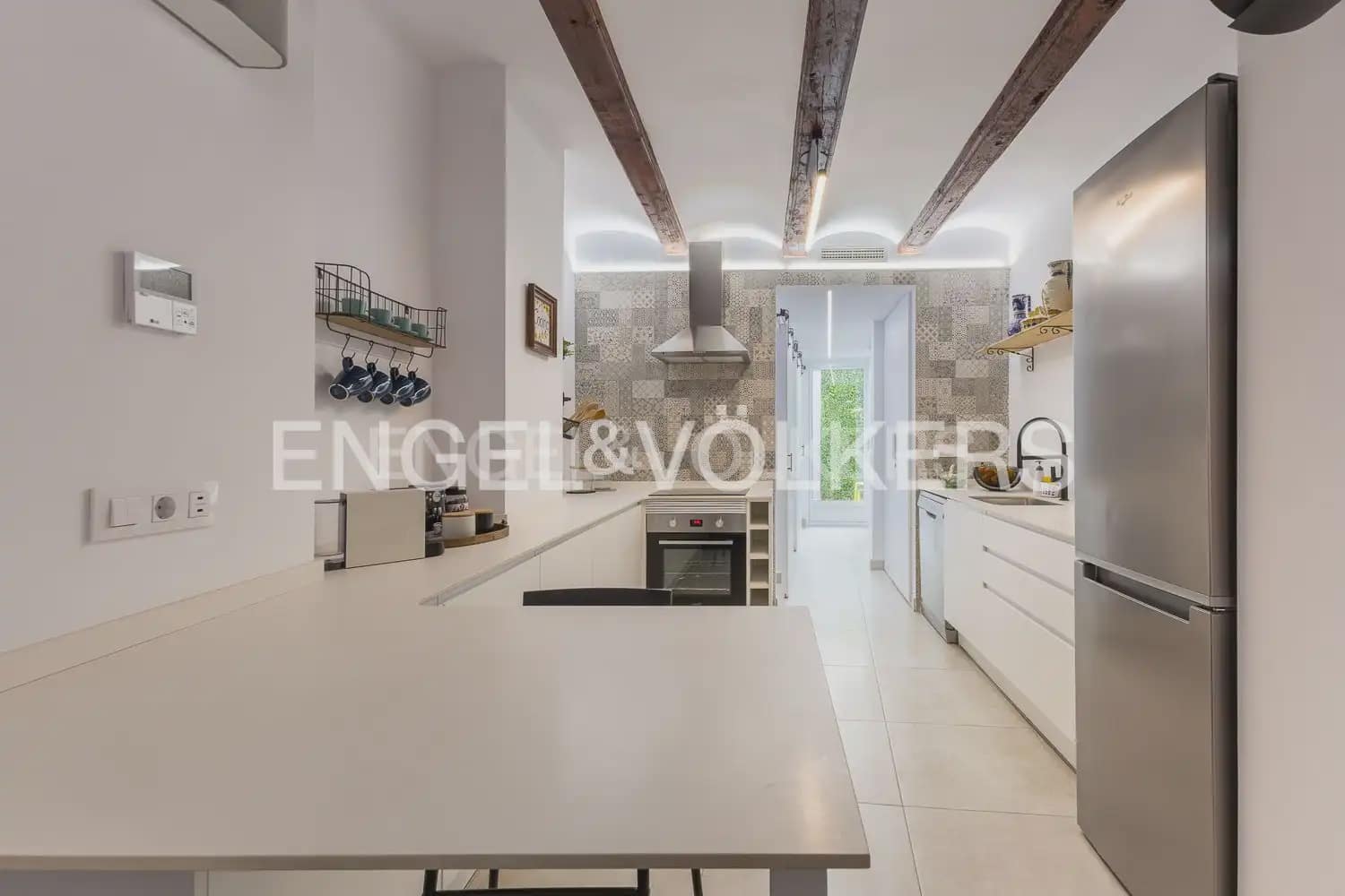 1 bedroom Apartment for rent in Valencia city - € 1,300 (Ref: 9898253)
