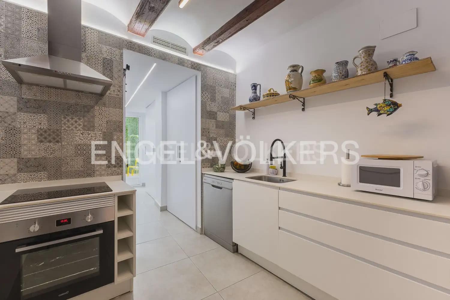 1 bedroom Apartment for rent in Valencia city - € 1,300 (Ref: 9898253)