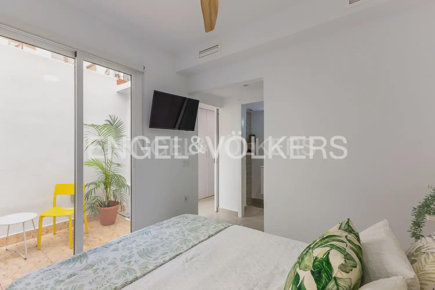 1 bedroom Apartment for rent in Valencia city - € 1,300 (Ref: 9898253)