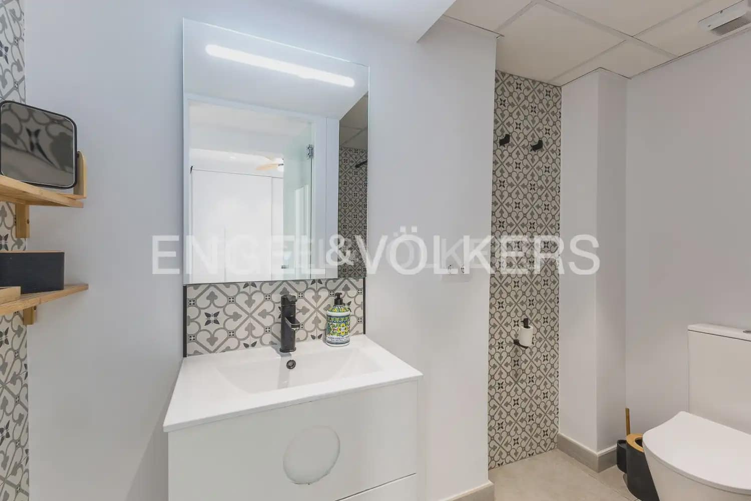 1 bedroom Apartment for rent in Valencia city - € 1,300 (Ref: 9898253)