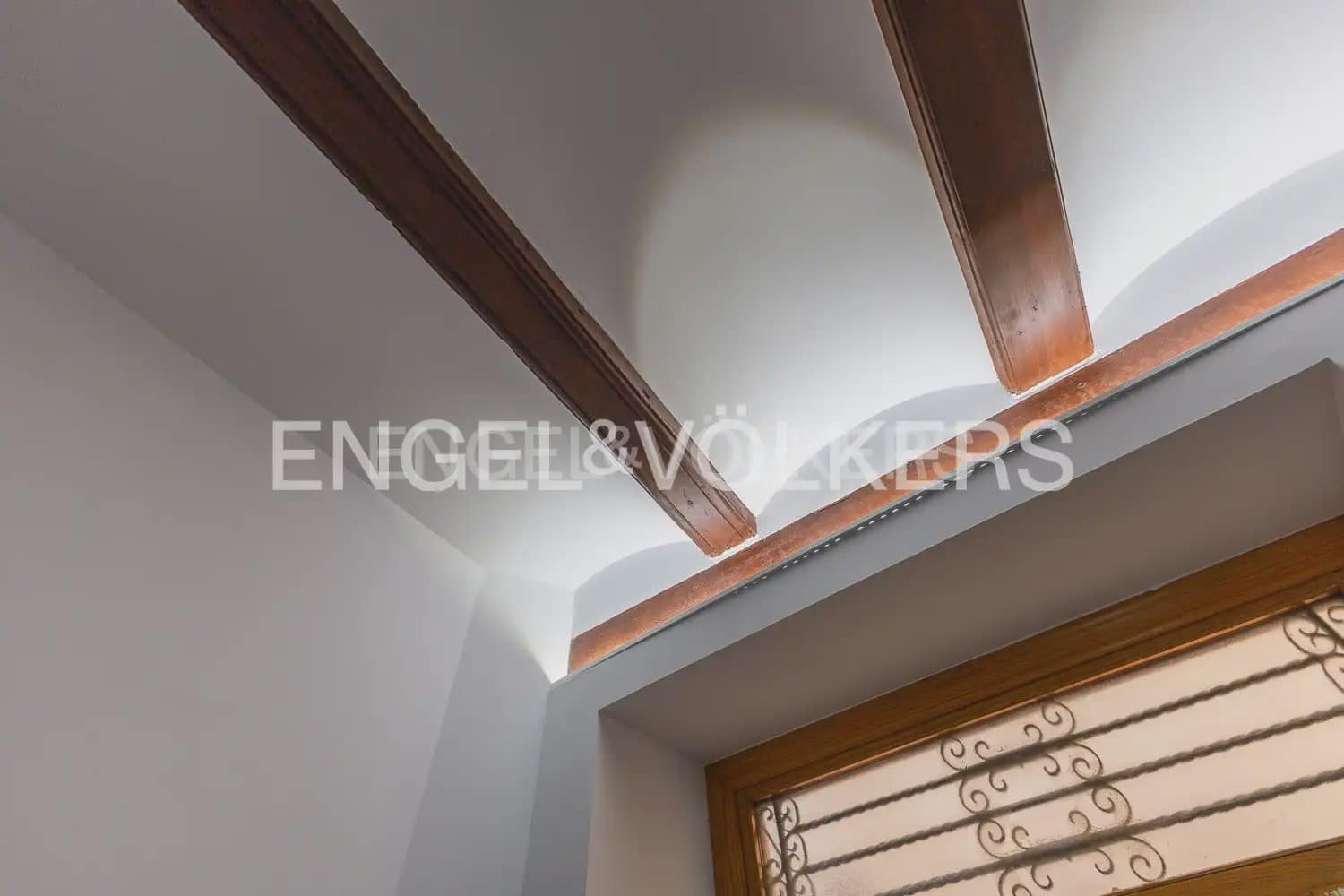 1 bedroom Apartment for rent in Valencia city - € 1,300 (Ref: 9898253)