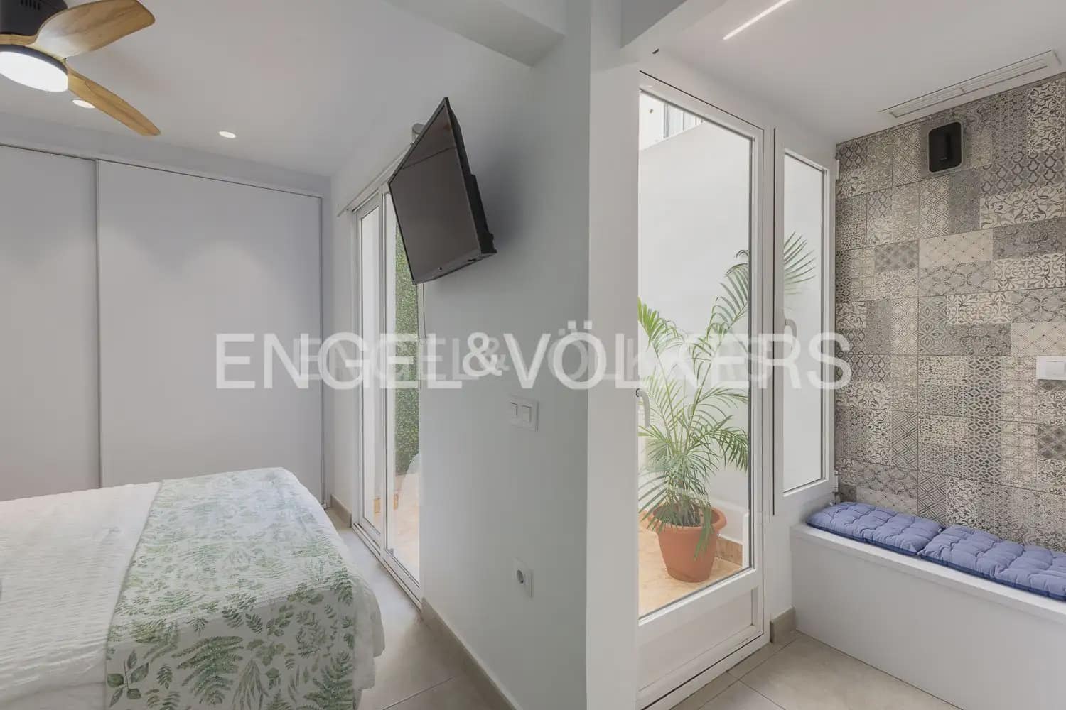 1 bedroom Apartment for rent in Valencia city - € 1,300 (Ref: 9898253)
