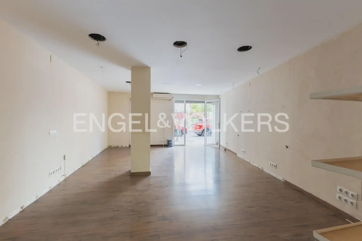 Byggetomt til salgs i Valencia by - € 1 500 000 (Ref: 9898255)