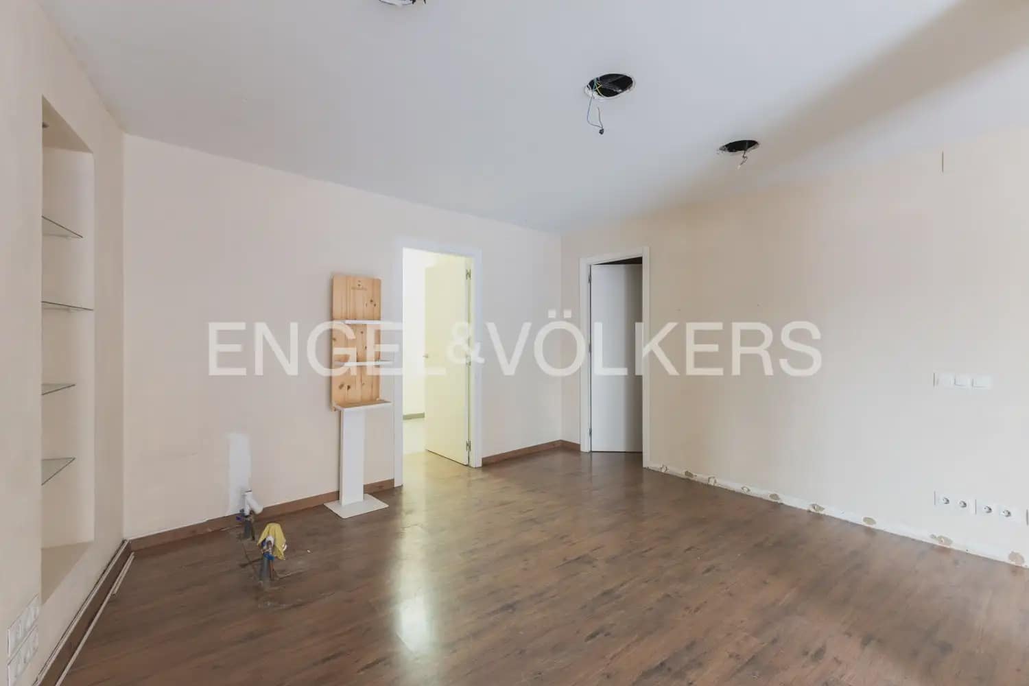 Byggetomt til salgs i Valencia by - € 1 500 000 (Ref: 9898255)