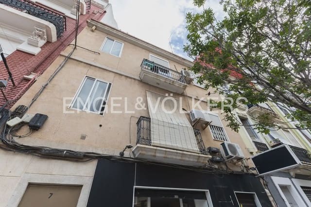 Byggetomt til salgs i Russafa, Valencia by - € 1 500 000 (Ref: 9898255)