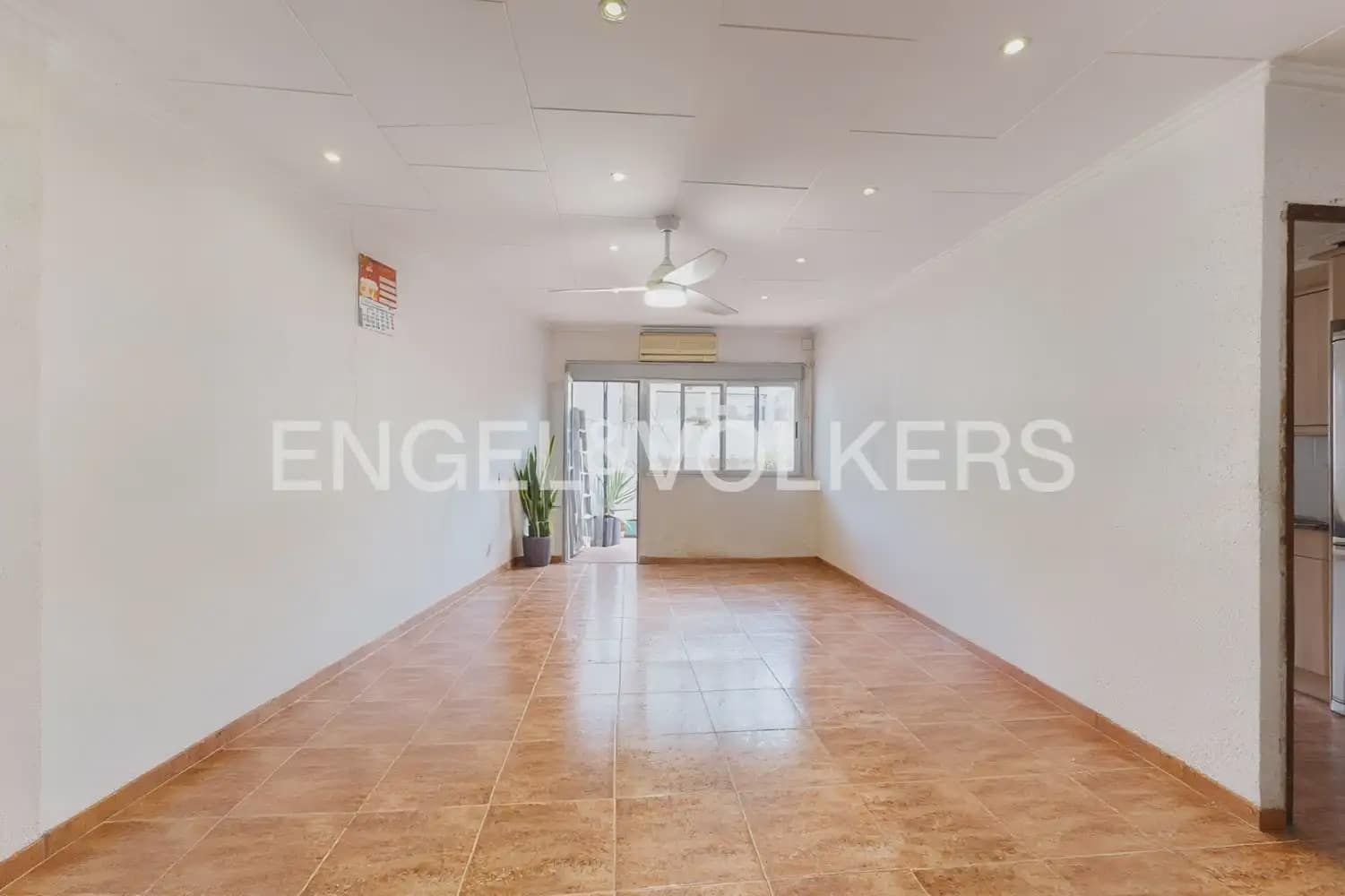 Byggetomt til salgs i Valencia by - € 1 500 000 (Ref: 9898255)