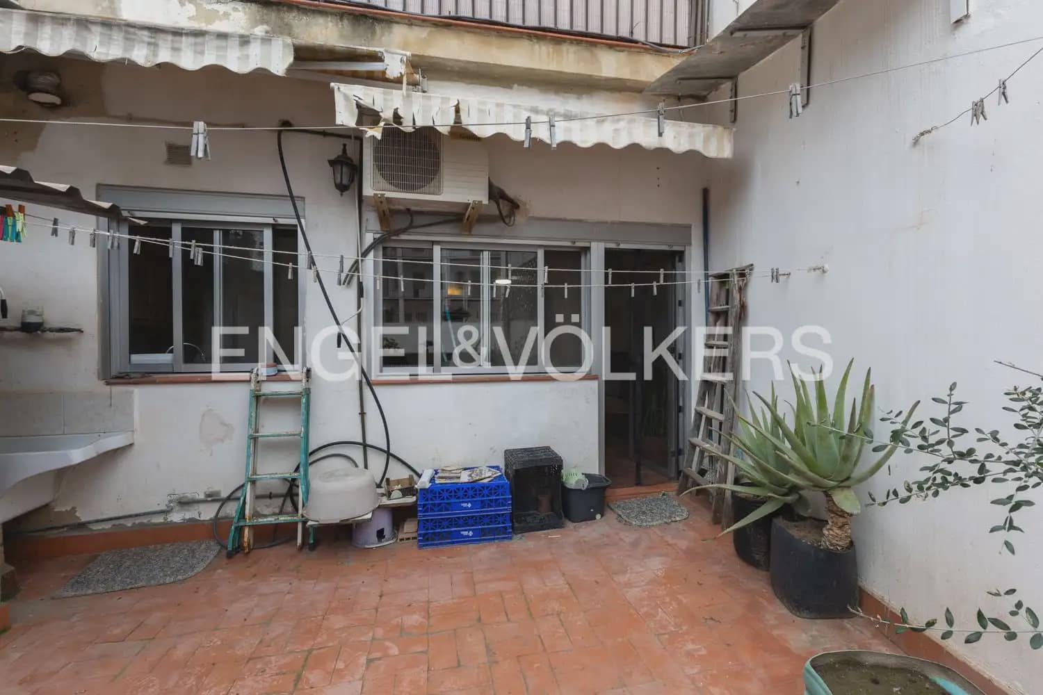 Byggetomt til salgs i Valencia by - € 1 500 000 (Ref: 9898255)