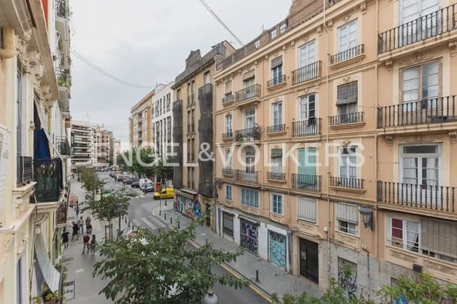 Byggetomt til salgs i Russafa, Valencia by - € 1 500 000 (Ref: 9898255)