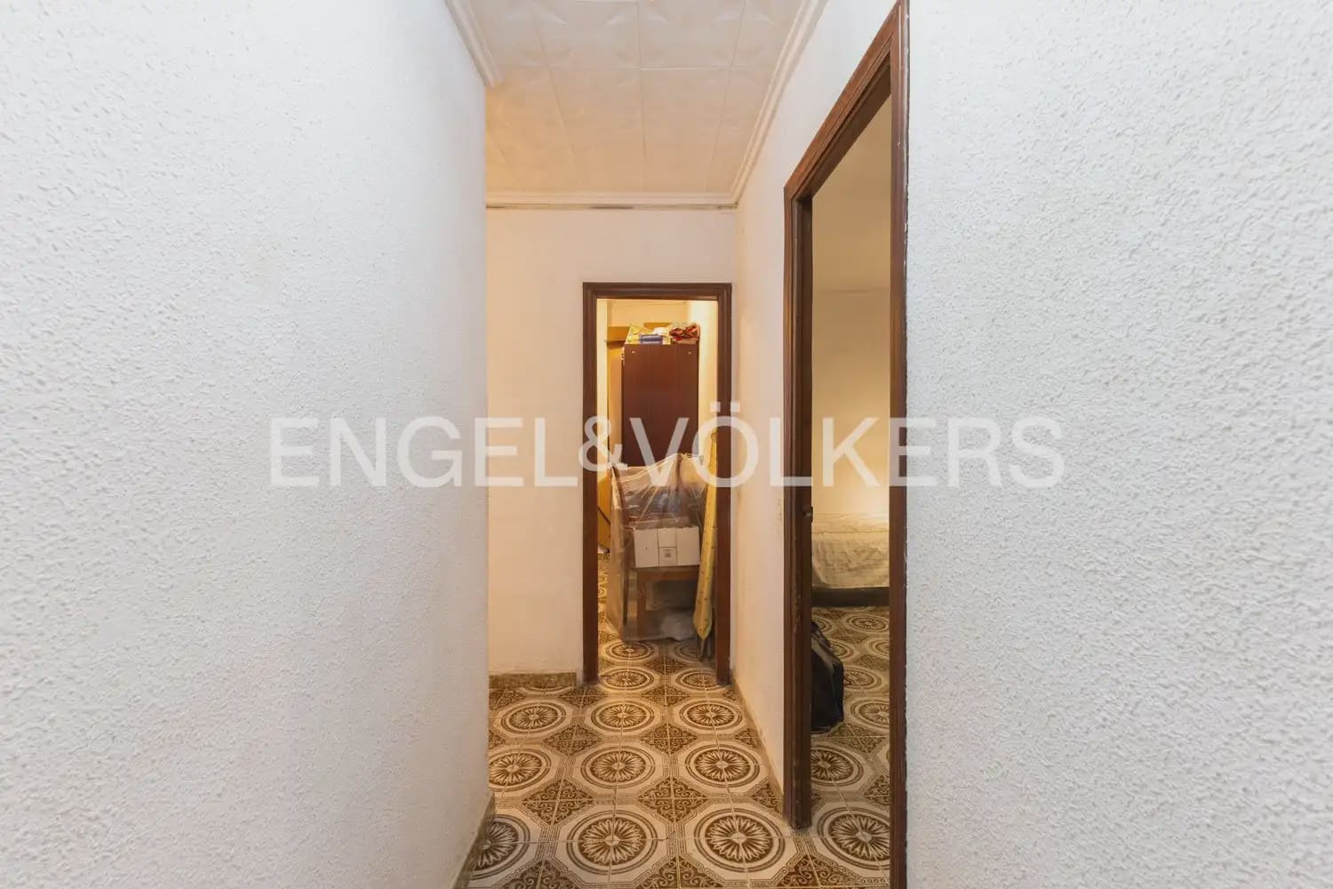 Byggetomt til salgs i Valencia by - € 1 500 000 (Ref: 9898255)