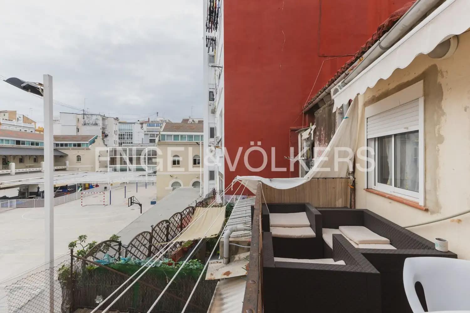 Byggetomt til salgs i Valencia by - € 1 500 000 (Ref: 9898255)