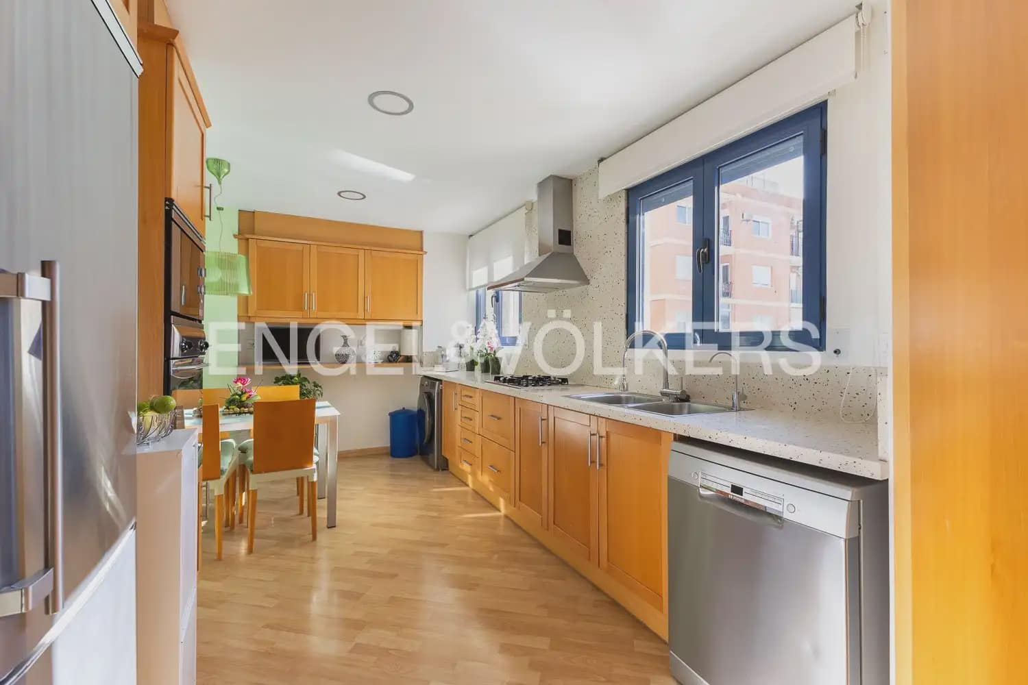 2 sovrum Takvåning till salu i Valencia stad med garage - 850 000 € (Ref: 9898256)