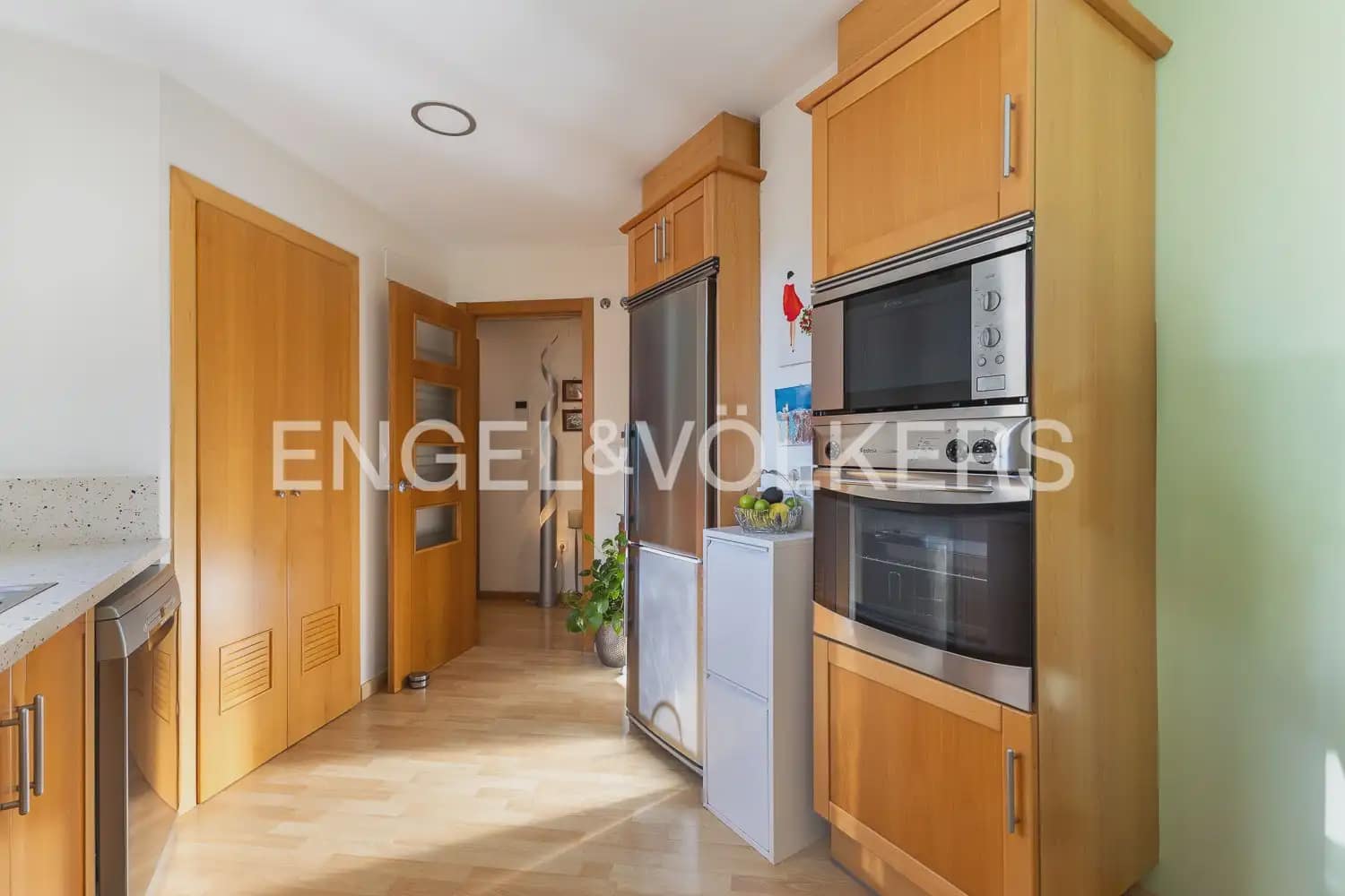2 sovrum Takvåning till salu i Valencia stad med garage - 850 000 € (Ref: 9898256)