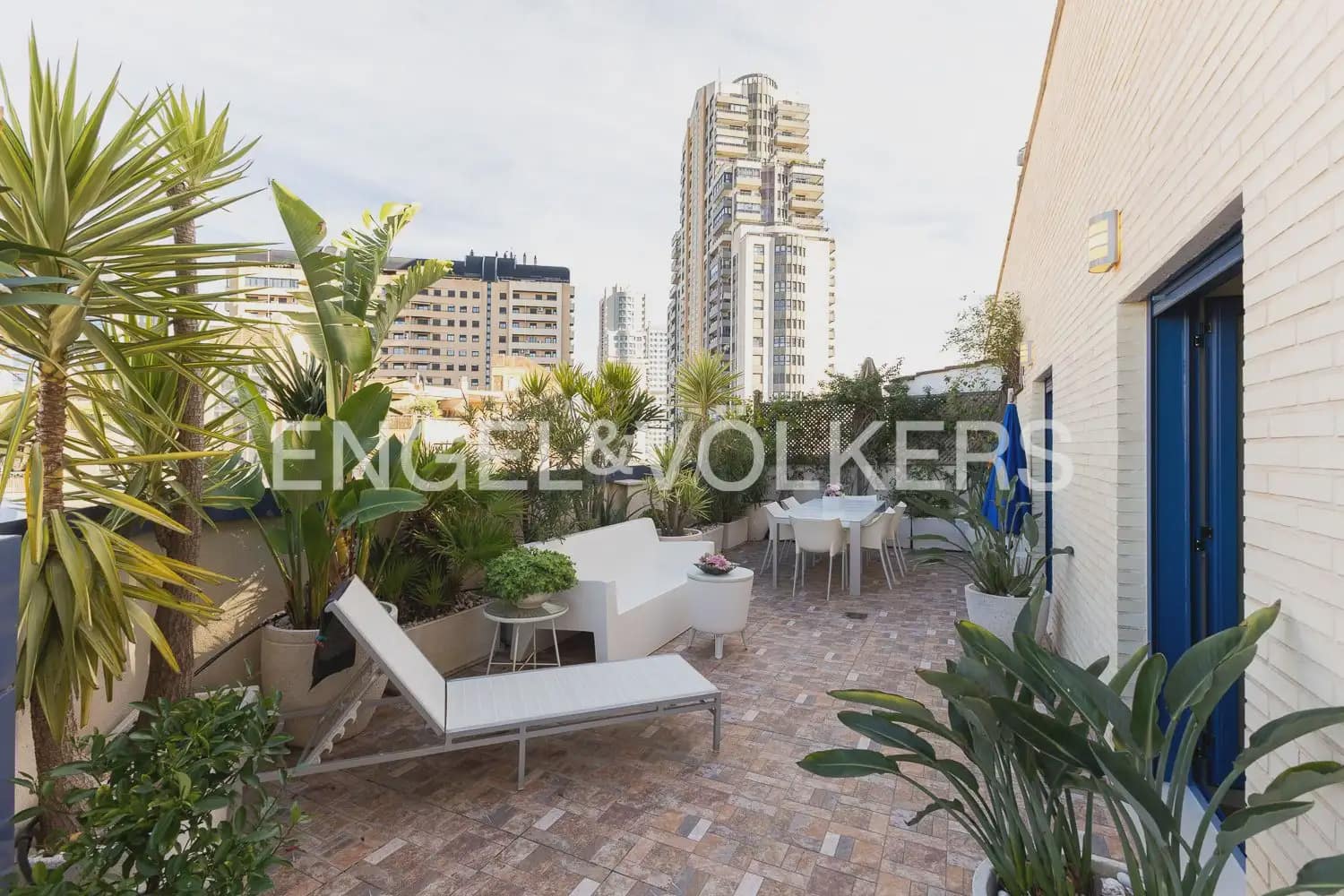 2 sovrum Takvåning till salu i Valencia stad med garage - 850 000 € (Ref: 9898256)