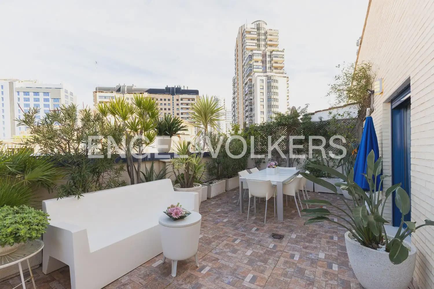 2 sovrum Takvåning till salu i Valencia stad med garage - 850 000 € (Ref: 9898256)