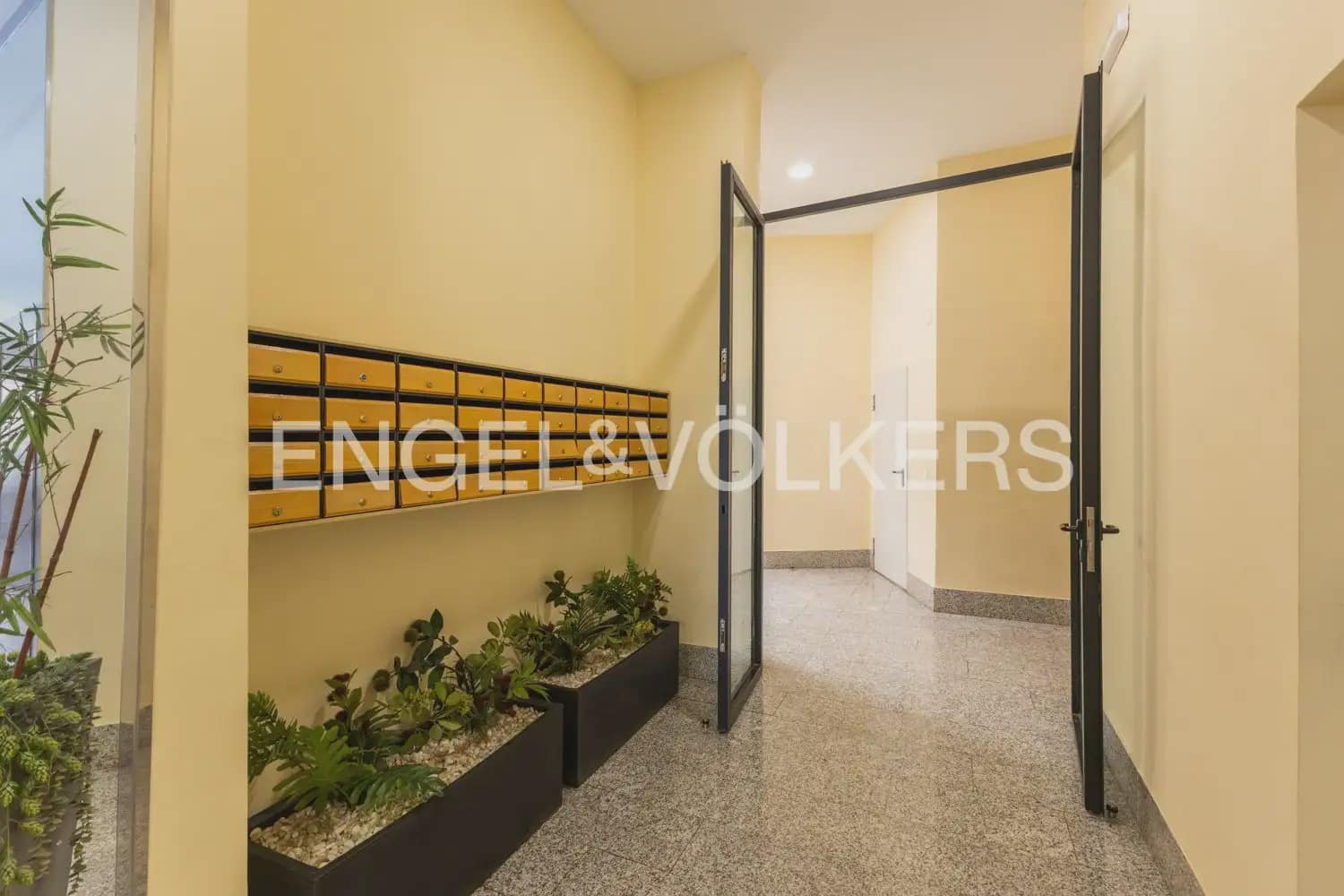 2 sovrum Takvåning till salu i Valencia stad med garage - 850 000 € (Ref: 9898256)