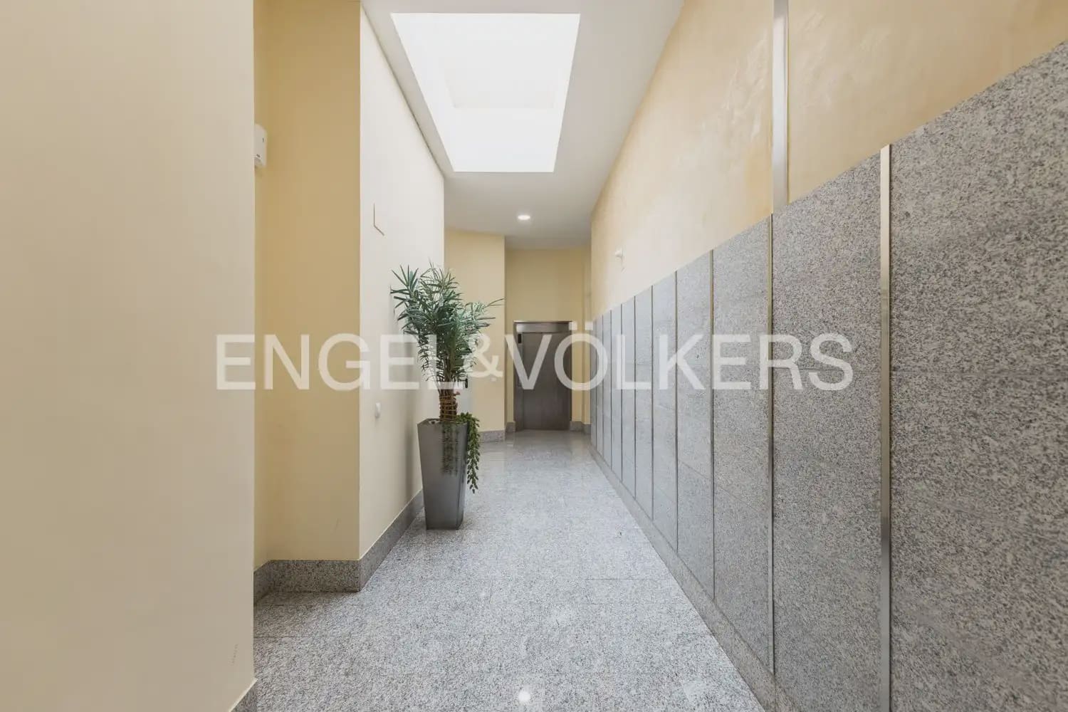 2 sovrum Takvåning till salu i Valencia stad med garage - 850 000 € (Ref: 9898256)