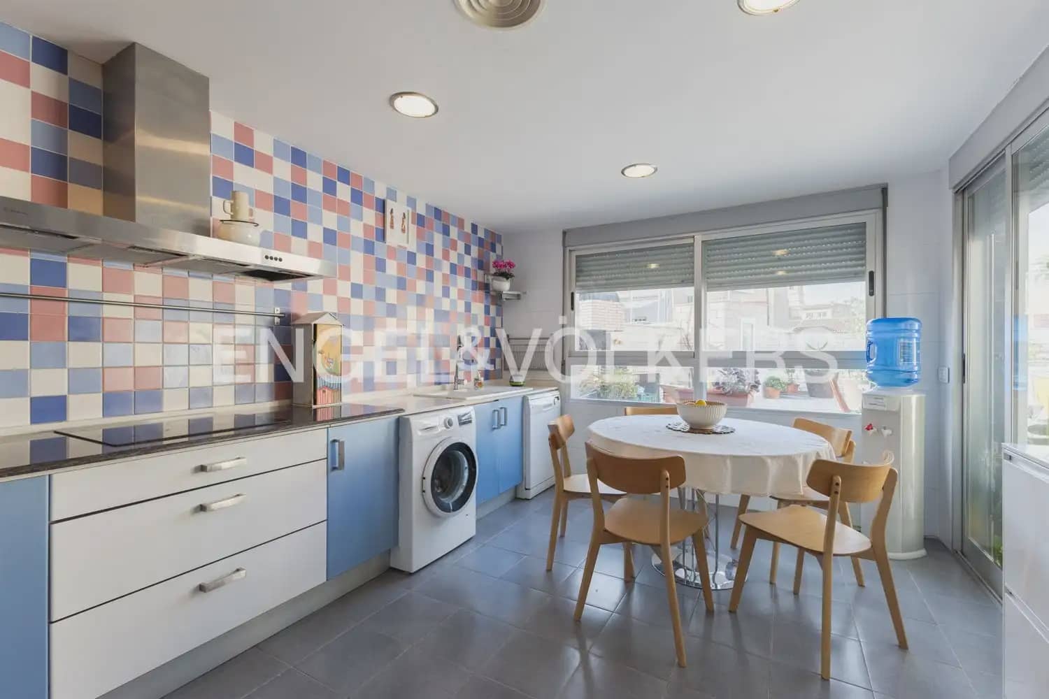 4 bedroom Villa for sale in Benisano with pool garage - € 499,000 (Ref: 9898257)