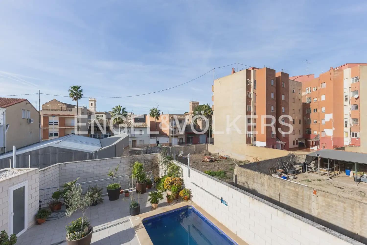 4 bedroom Villa for sale in Benisano with pool garage - € 499,000 (Ref: 9898257)