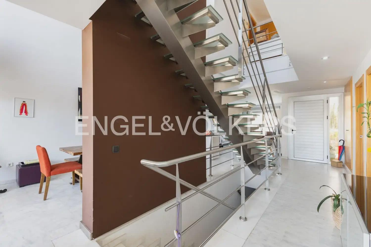 4 bedroom Villa for sale in Benisano with pool garage - € 499,000 (Ref: 9898257)