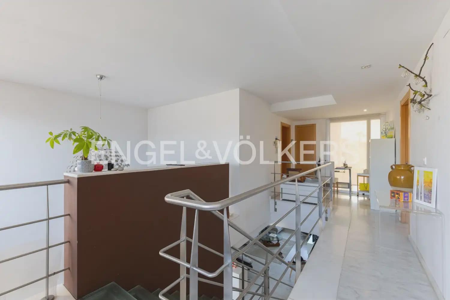 4 bedroom Villa for sale in Benisano with pool garage - € 499,000 (Ref: 9898257)
